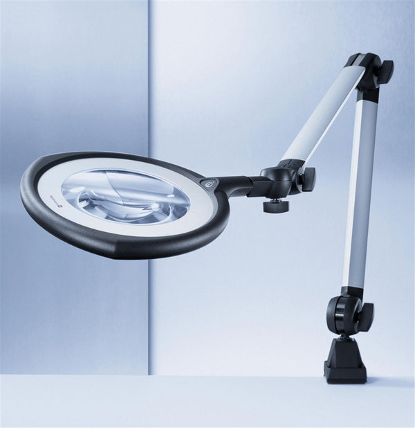 LED Magnifying Light - Derungs Tevisio